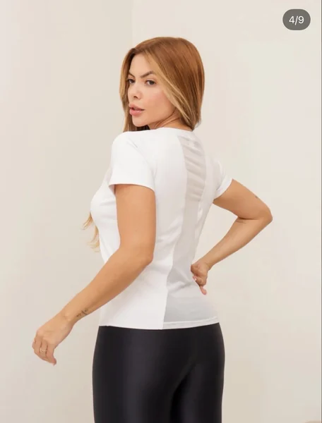 Blusa importada c/ detalhe de tule — foto 2